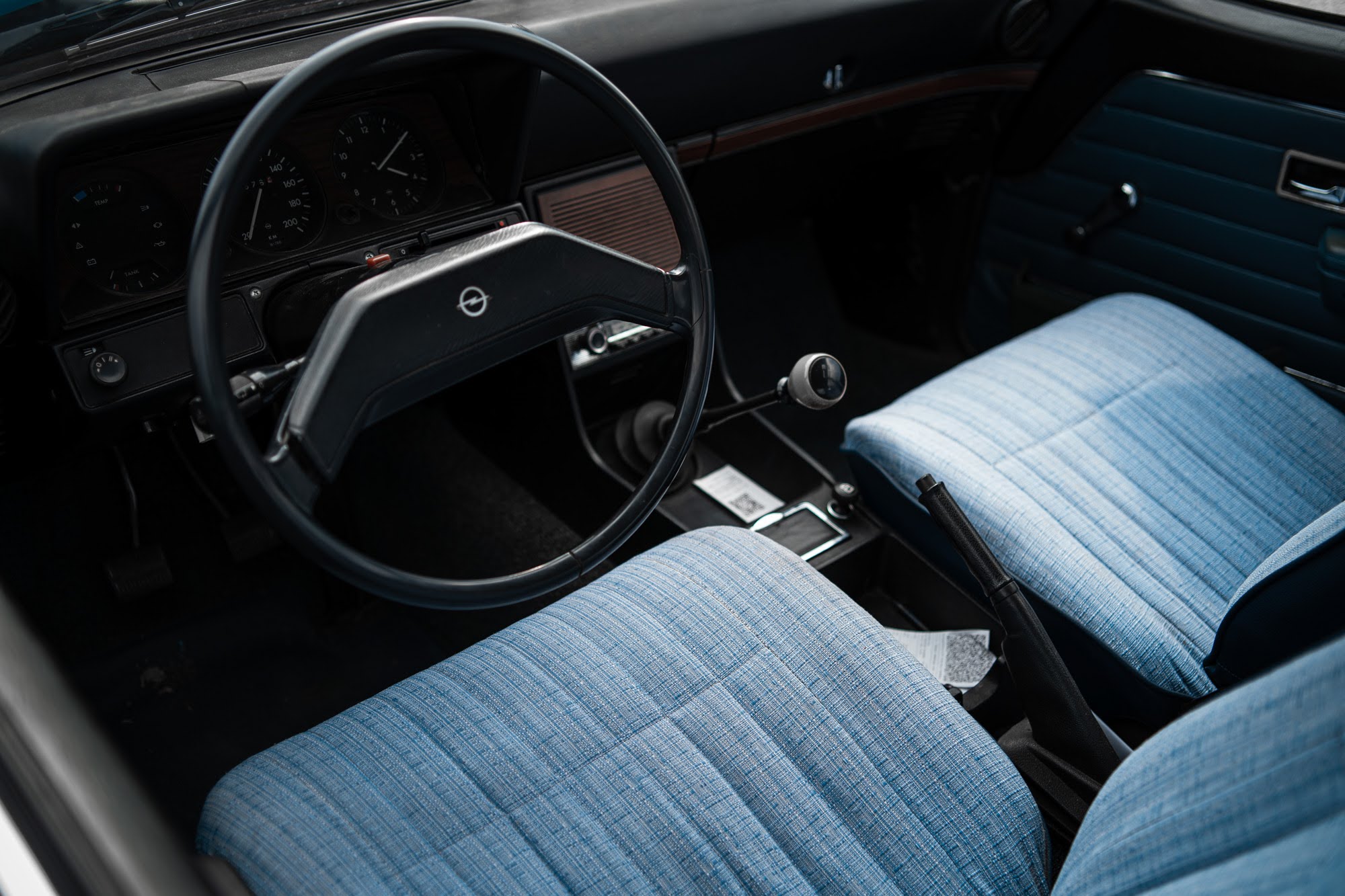 Blue Opel Rekord 1974 detail view